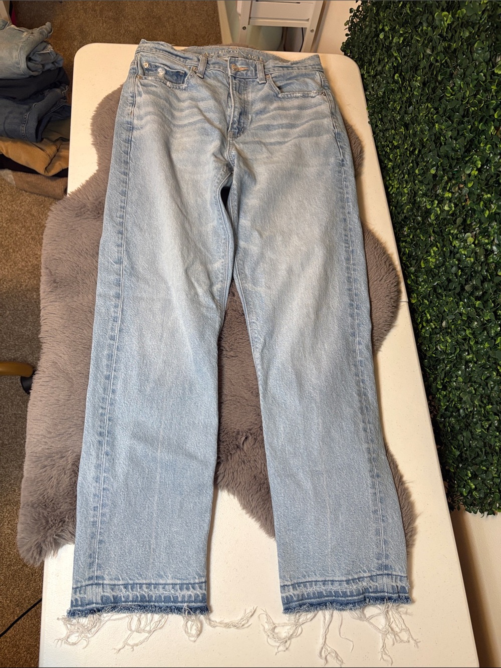 American Eagle Outfitters Super High Rise Straight Leg Jeans Size 6 - Picture 5 of 5